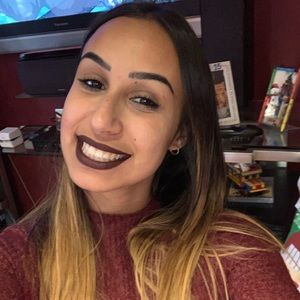 Meet your Posher, Alejandra